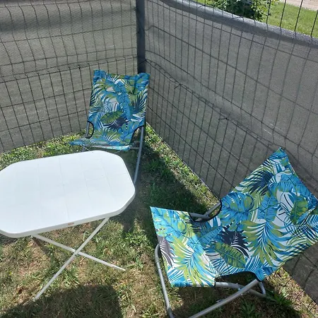 Przyczepa Holenderska キャンプ場